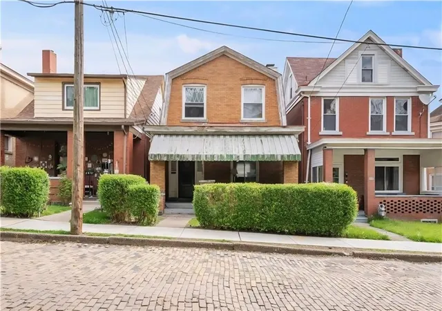 Photo 1 of Single family home for sale at 532 Russellwood Ave, Mc Kees Rocks, PA 15136 | MLS# 1755158 | Listing updated on 2026-09-01