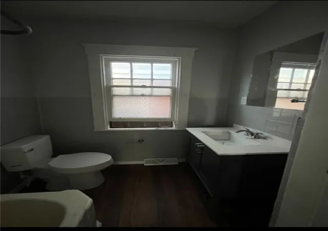 Photo 5 of Single family home for sale at 532 Russellwood Ave, Mc Kees Rocks, PA 15136 | MLS# 1755158 | Listing updated on 2026-09-01