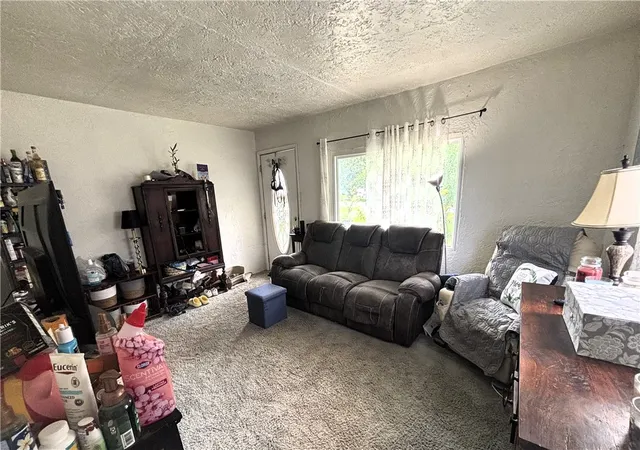Photo 3 of Single family home for sale at 1922 Robinwood St, New Castle, PA 16101 | MLS# 1755009 | Listing updated on 2026-06-11