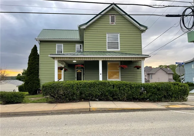 Homes for sale in Connellsville, PA | 514 E Crawford Ave, Connellsville, PA 15425 | MLS# 1755170