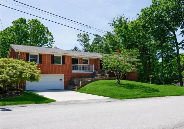Photo 1 of Single family home for sale at 123 Hermitage Cir, Ligonier, PA 15658 | MLS# 1755212 | Listing updated on 2026-07-26