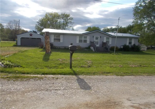 Manufactured home for sale at 2090 Butternut, Linesville, PA 16424 | MLS# 1755241