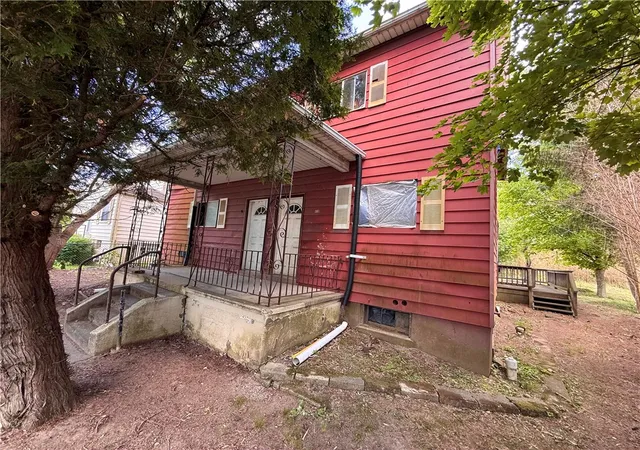 2nd image of 418 Ambridge Ave, Ambridge, PA 15003 | MLS# 1755201