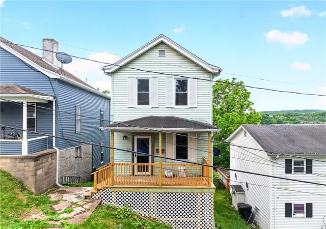 Homes for sale in Belle Vernon, PA | 208 Wood Street, Belle Vernon, PA 15012 | MLS# 1755143