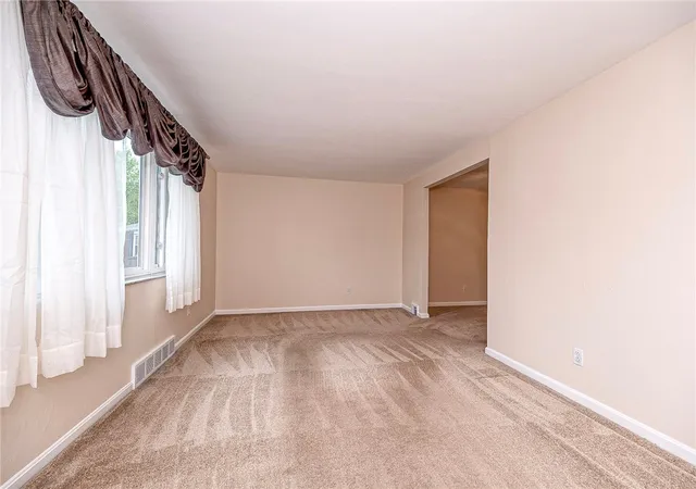 2nd image of 553 Invicta Dr, Penn Hills, PA 15235 | MLS# 1755362