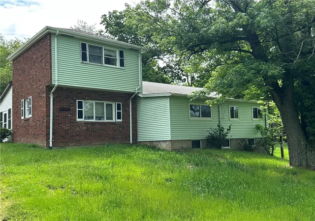 Homes for sale in South Fayette, PA | 4254 Battle Ridge Rd, South Fayette, PA 15057 | MLS# 1754375