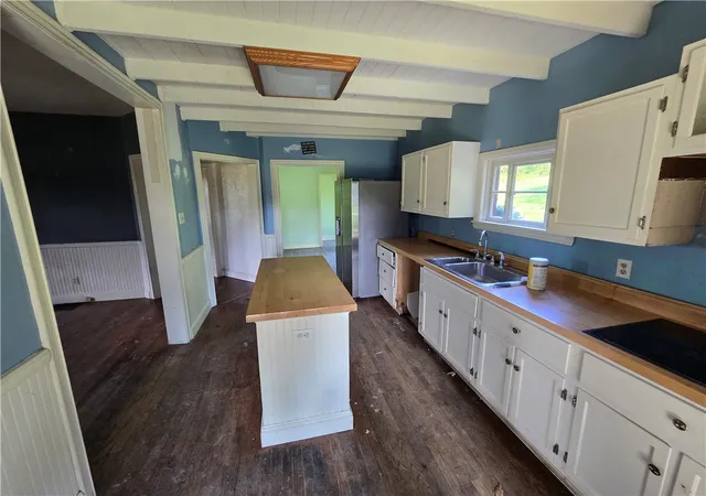 3rd image of 76 Rainey, Somerset Twp, PA 15330 | MLS# 1755164