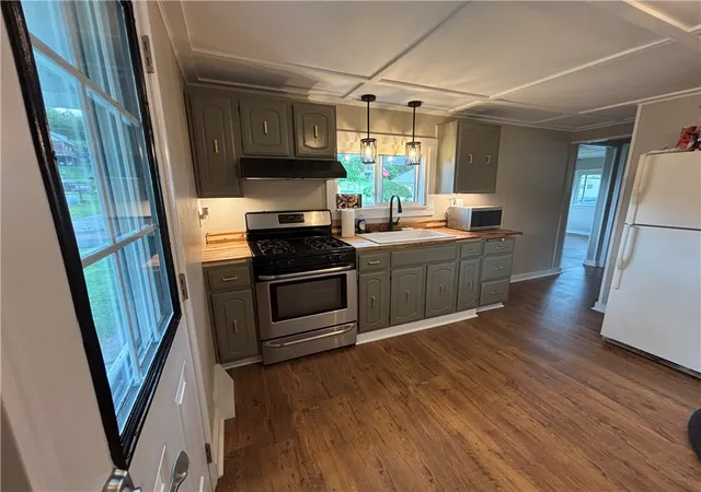 5th image of 178 1St Street, Clarksville, PA 15322 | MLS# 1755318