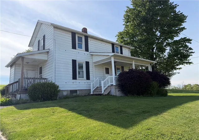 Homes for sale in Worthington, PA | 101 Hillberry Rd, Worthington, PA 16262 | MLS# 1755383