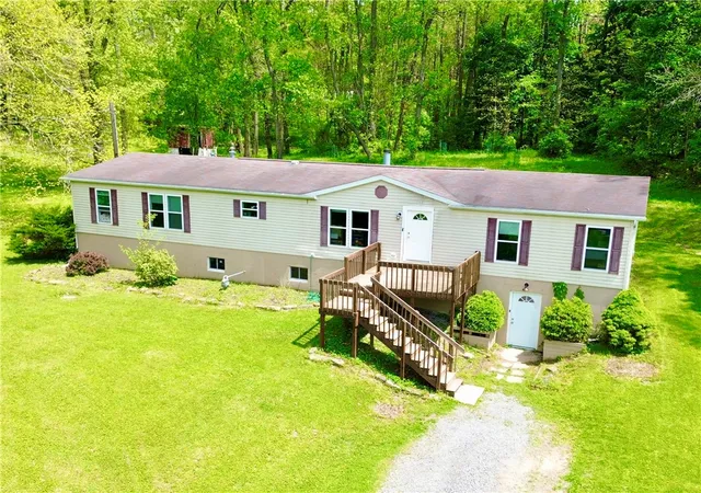 Photo 1 of Manufactured home for sale at 522 Gardner Stop Rd, New Castle, PA 16101 | MLS# 1755392 | Listing updated on 2026-07-07