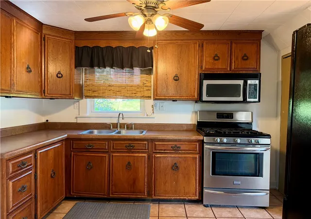 5th image of 1256 Beech Street, South Strabane, PA 15301 | MLS# 1755363