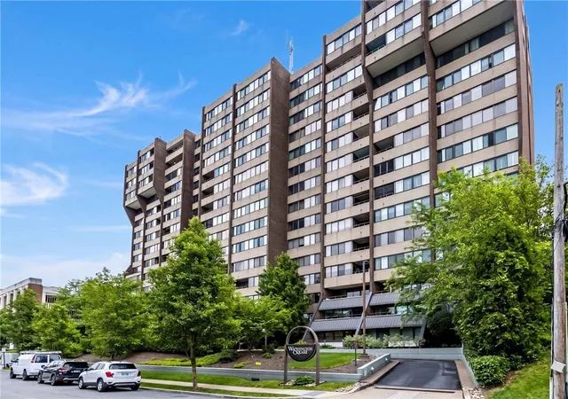 1st image of 750 Washington Rd #307, Mt Lebanon, PA 15228 | MLS# 1755447