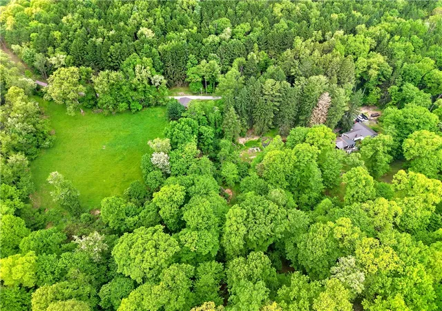 Photo 3 of Single family home for sale at 5920 State Rd, Richland, PA 15044 | MLS# 1755372 | Listing updated on 2026-10-07