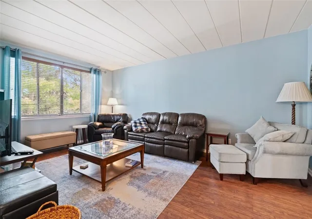 Homes for sale in Upper St Clair, PA | 1557 Pinehurst, Upper St Clair, PA 15241 | MLS# 1755490