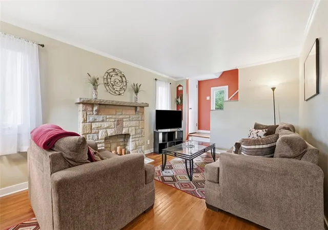 Homes for sale in Brentwood, PA | 214 Beisner Ave, Brentwood, PA 15227 | MLS# 1755539