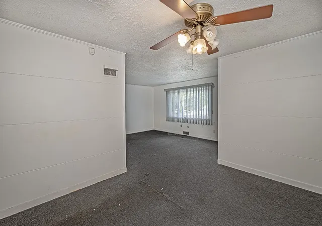 Homes for sale in N Versailles, PA | 5 Crooked Run Rd, N Versailles, PA 15137 | MLS# 1755567