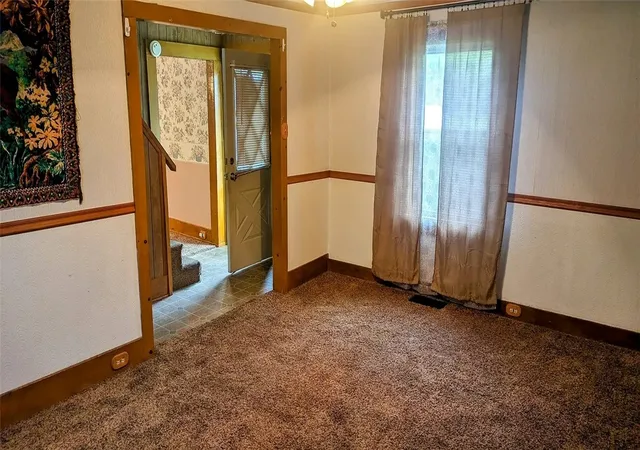 Photo 4 of Single family home for sale at 304 E 4th Street, Oil City, PA 16028 | MLS# 1755715 | Listing updated on 2026-07-01