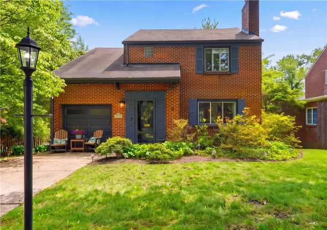 Photo 1 of Single family home for sale at 332 Old Farm Rd, Mt Lebanon, PA 15228 | MLS# 1754287 | Listing updated on 2026-10-10
