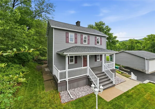 Photo 3 of Sale Pending at 165 N Valley St, Derry Twp, PA 15627 | MLS# 1756929 | Listing updated on 2026-07-27