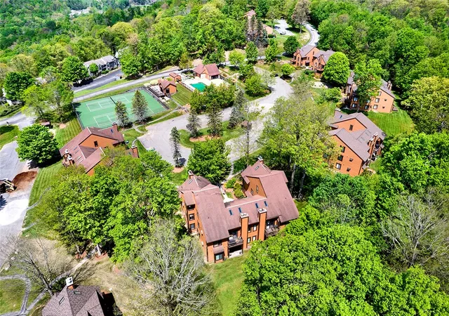 Homes for sale in Seven Springs Resort, PA | 2405 Swiss Mountain Dr, Seven Springs Resort, PA 15622 | MLS# 1755675