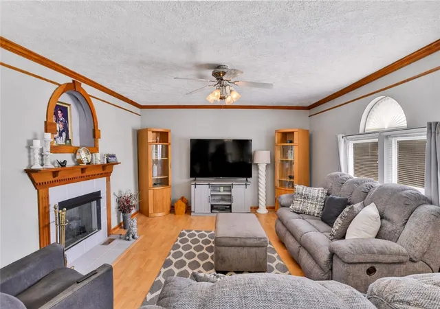 Photo 3 of Sale Pending at 3120 Dove Dr, Irwin, PA 15642 | MLS# 1756885 | Listing updated on 2026-07-03