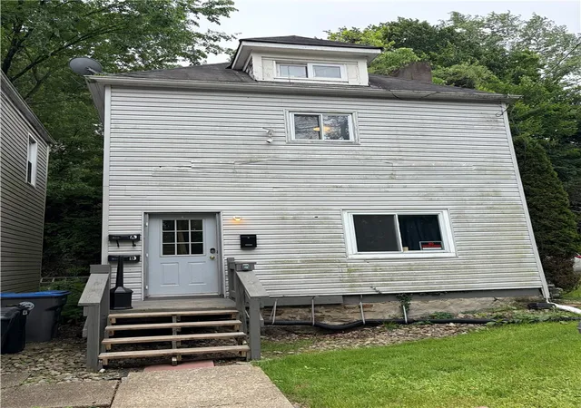 Photo 1 of Single family home for sale at 408 Seldon Ave, Verona, PA 15147 | MLS# 1757029 | Listing updated on 2026-10-11