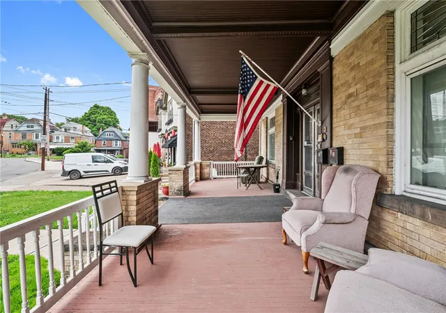 Listing Photo 5 - Condo for sale in building located at 170 Lincoln Ave, Bellevue, PA 15202