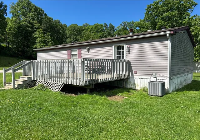 Photo 2 of Manufactured home for sale at 5 Spruce Ln, White Twp, PA 15701 | MLS# 1756949 | Listing updated on 2026-10-11