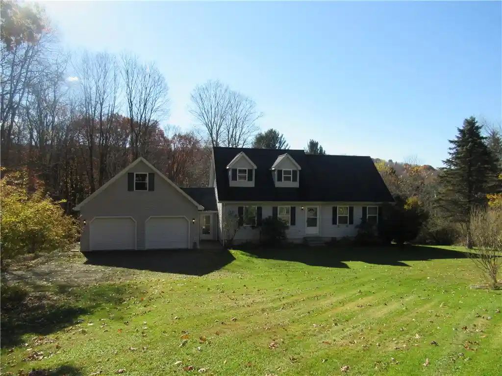 Single family home for sale at 2255 Copper Kettle Hwy, Middlecreek Twp, PA 15557 | MLS# 1757070