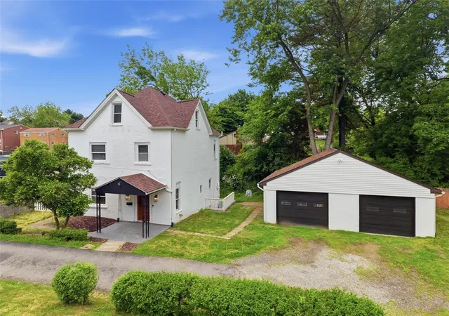 Homes for sale in Crafton, PA | 31 Harrison St, Crafton, PA 15205 | MLS# 1755563