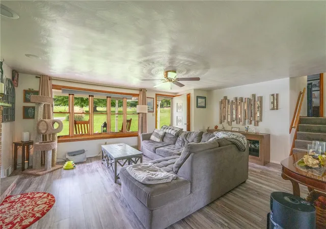 Homes for sale in Unity  Twp, PA | 319 White Fence Ln, Unity  Twp, PA 15650 | MLS# 1757050