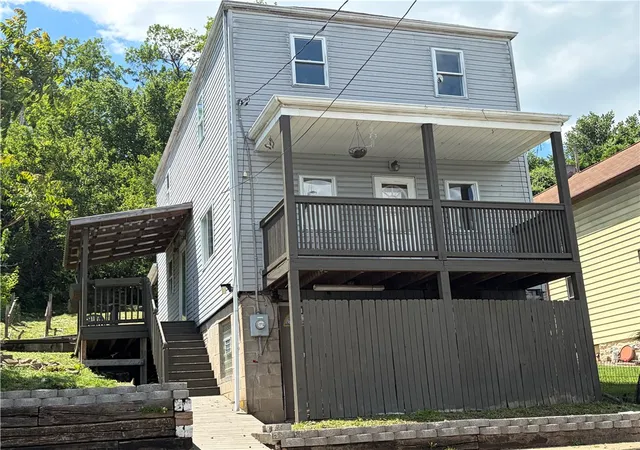 Homes for sale in Charleroi Boro, PA | 1119 Lincoln, Charleroi Boro, PA 15022 | MLS# 1757154