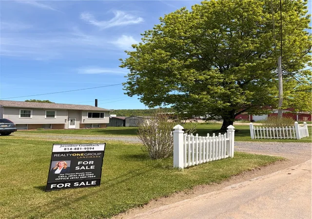 3rd image of 25 Byers Rd, Burnside, PA 15721 | MLS# 1757180