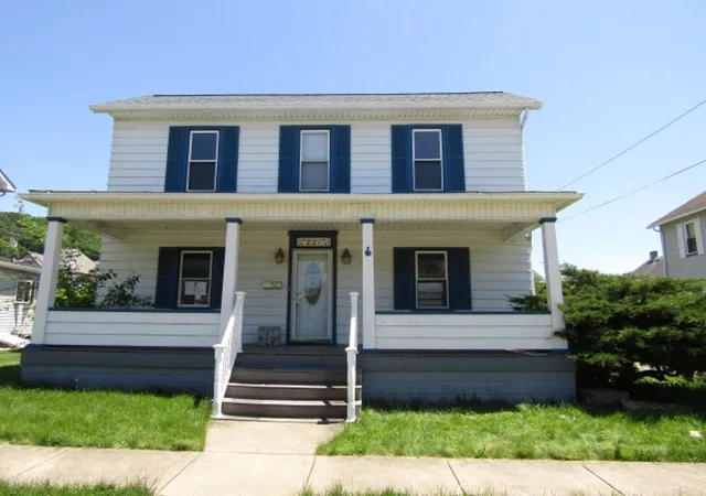 Homes for sale in West Newton, PA | 221 S 4th St, West Newton, PA 15089 | MLS# 1757204