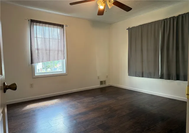 4th image of 133 W Cooper St, Slippery Rock, PA 16057 | MLS# 1755512