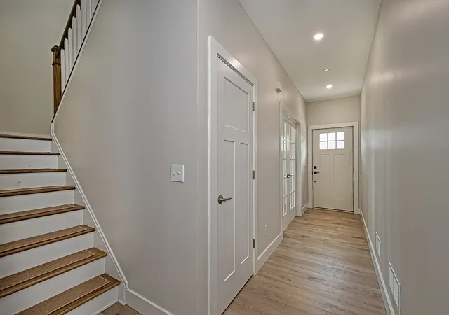 2nd image of 202 Willow Ln, Beaver Falls, PA 15010 | MLS# 1757239