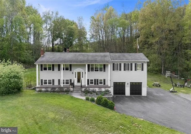4th image of 115 Bailey Settlement Hwy, Clearfield, PA 16830 | MLS# 1757209