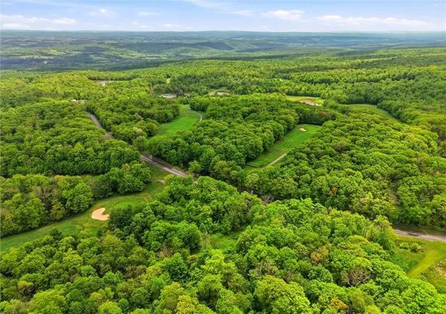 Homes for sale in Hidden Valley, PA | 580 Maple Ct, Hidden Valley, PA 15501 | MLS# 1757280