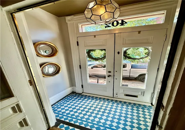 Photo 2 of Single family home for sale at 402 N Taylor, Central North Side, PA 15212 | MLS# 1757286 | Listing updated on 2026-06-22
