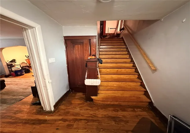 Photo 4 of Single family home for sale at 222 Poplargrove St, Carrick, PA 15210 | MLS# 1755578 | Listing updated on 2026-08-03