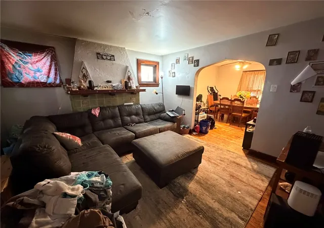 Photo 5 of Single family home for sale at 222 Poplargrove St, Carrick, PA 15210 | MLS# 1755578 | Listing updated on 2026-08-03