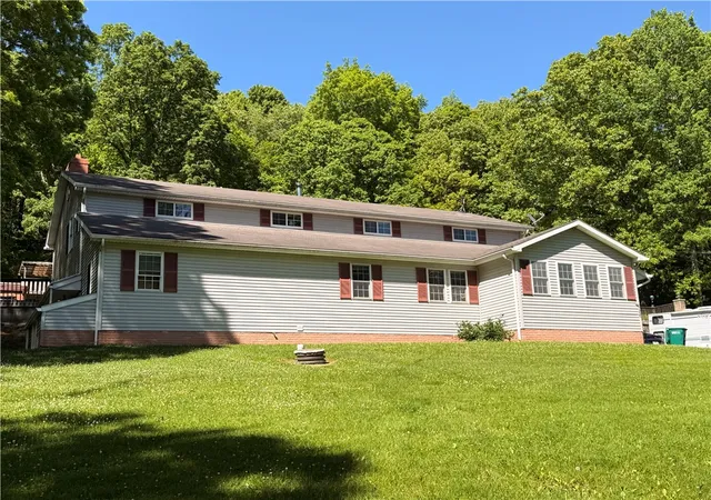 Homes for sale in Mahoning Twp, PA | 526 E River Rd, Mahoning Twp, PA 16116 | MLS# 1757303