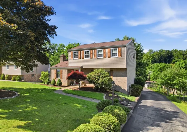 Homes for sale in Shaler, PA | 104 Lammert Dr, Shaler, PA 15116 | MLS# 1757314