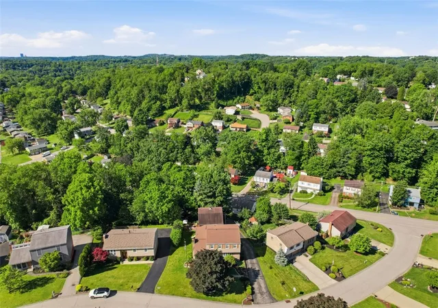 Homes for sale in Shaler, PA | 104 Lammert Dr, Shaler, PA 15116 | MLS# 1757314