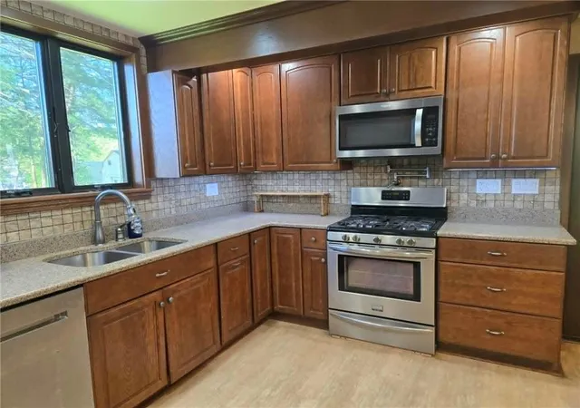 4th image of 18838 Bennetts Valley Hwy, Weedville, PA 15868 | MLS# 1757331