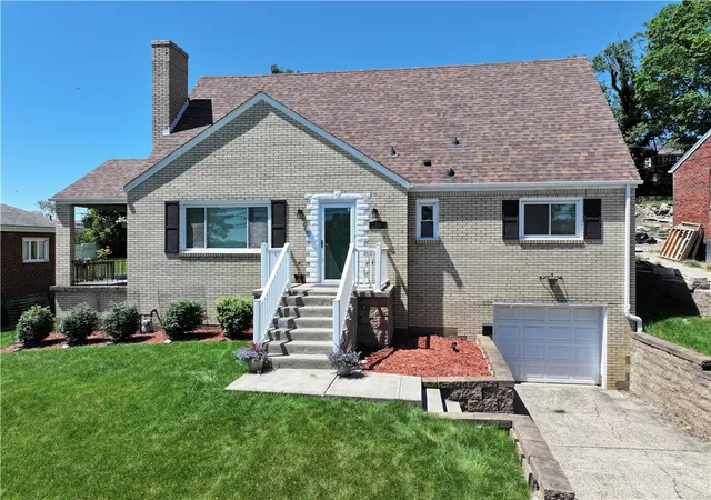 Homes for sale in Scott Twp, PA | 1504 Greentree Road, Scott Twp, PA 15220 | MLS# 1757304