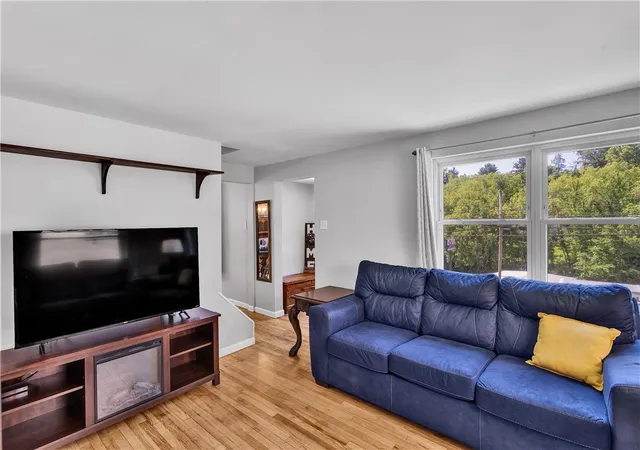 Homes for sale in South Park, PA | 1117 Broughton Rd, South Park, PA 15236 | MLS# 1757339