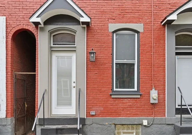 Homes for sale in Lawrenceville, PA | 3448 1/2 Ligonier Street, Lawrenceville, PA 15201 | MLS# 1757373