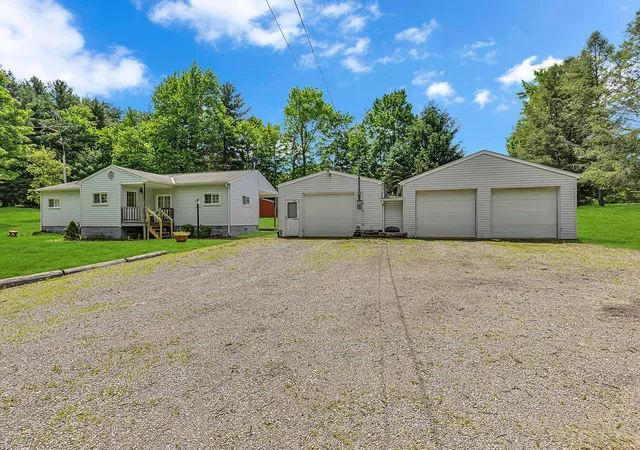 Homes for sale in New Sewickley Twp, PA | 106 Davis Lane, New Sewickley Twp, PA 15042 | MLS# 1757388