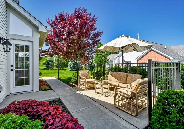 2nd image of 6013 Laurel Ct, Lancaster Twp, PA 16037 | MLS# 1757211